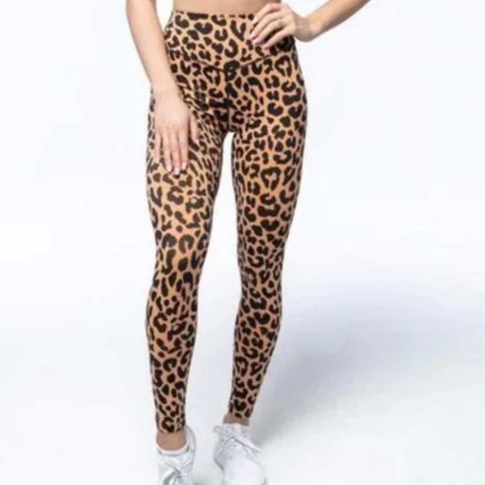 Balance Athletica leopard leggings